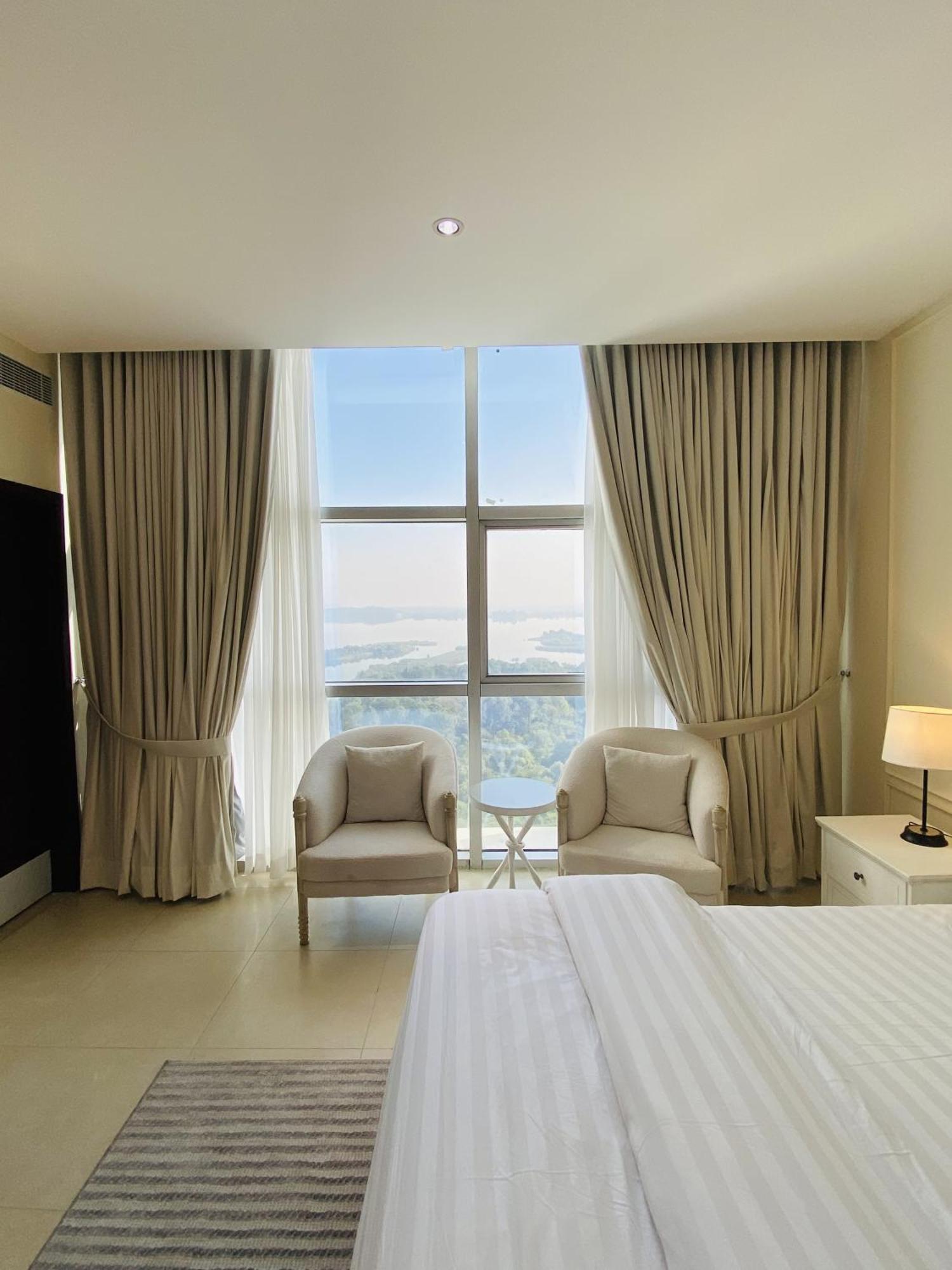 איסלמאבד One Constitution Avenue - Apartments By Superhost Stays מראה חיצוני תמונה